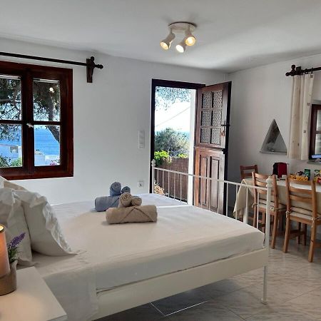 Grandpa Simos' Traditional Guest House Agios Romanos 外观 照片