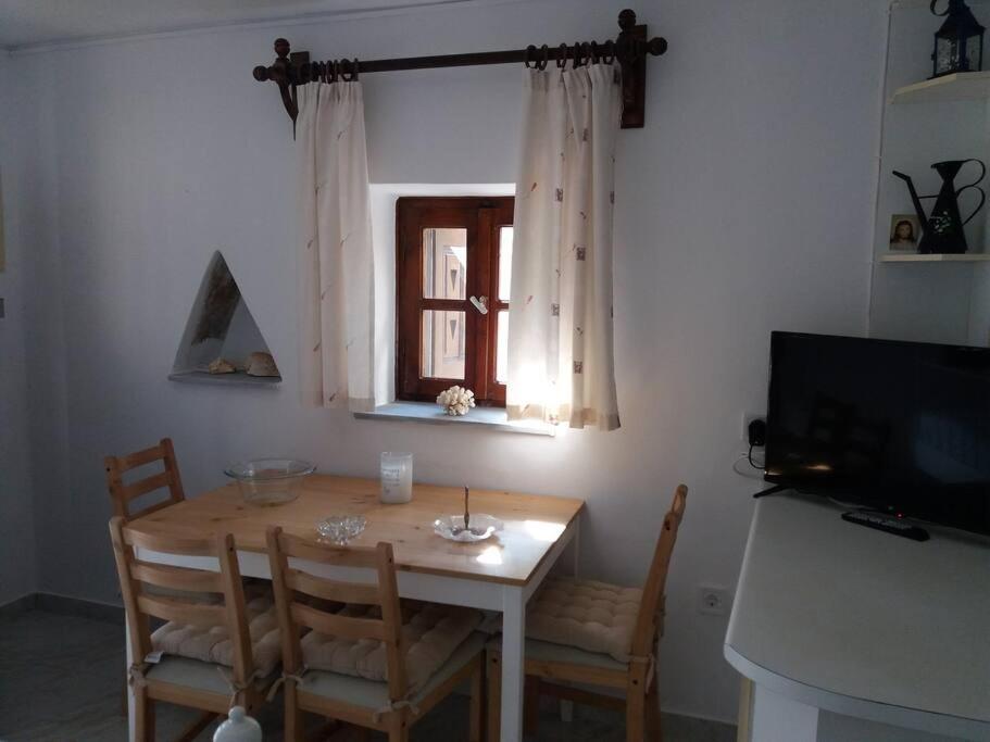 Grandpa Simos' Traditional Guest House Agios Romanos 外观 照片