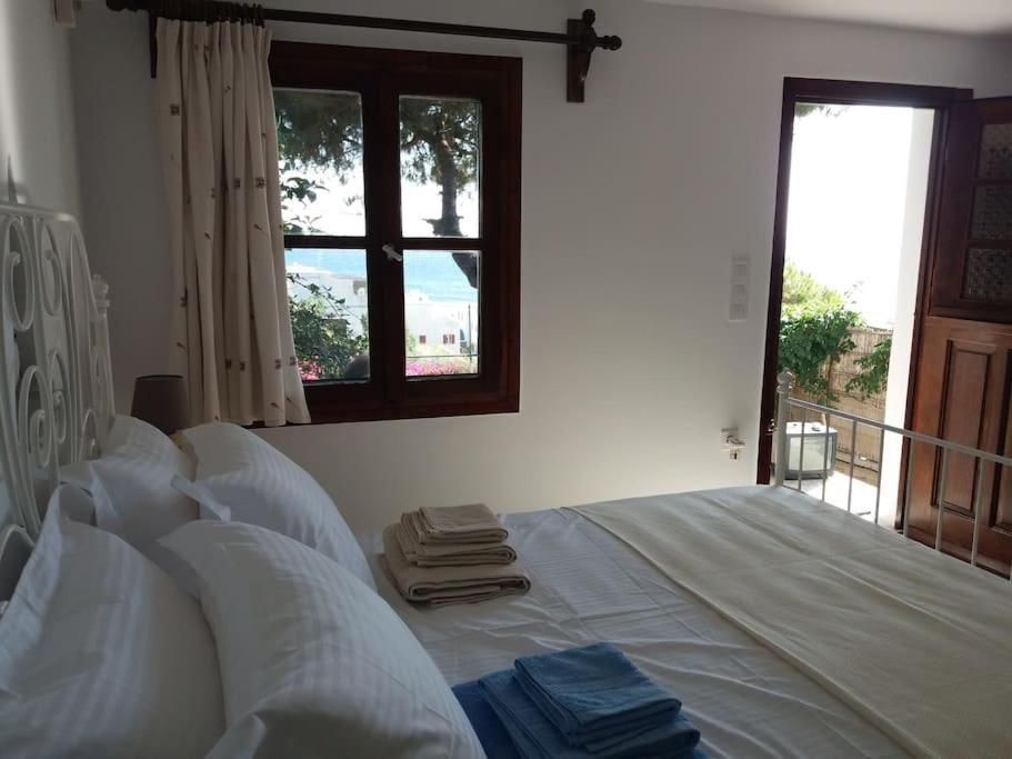 Grandpa Simos' Traditional Guest House Agios Romanos 外观 照片