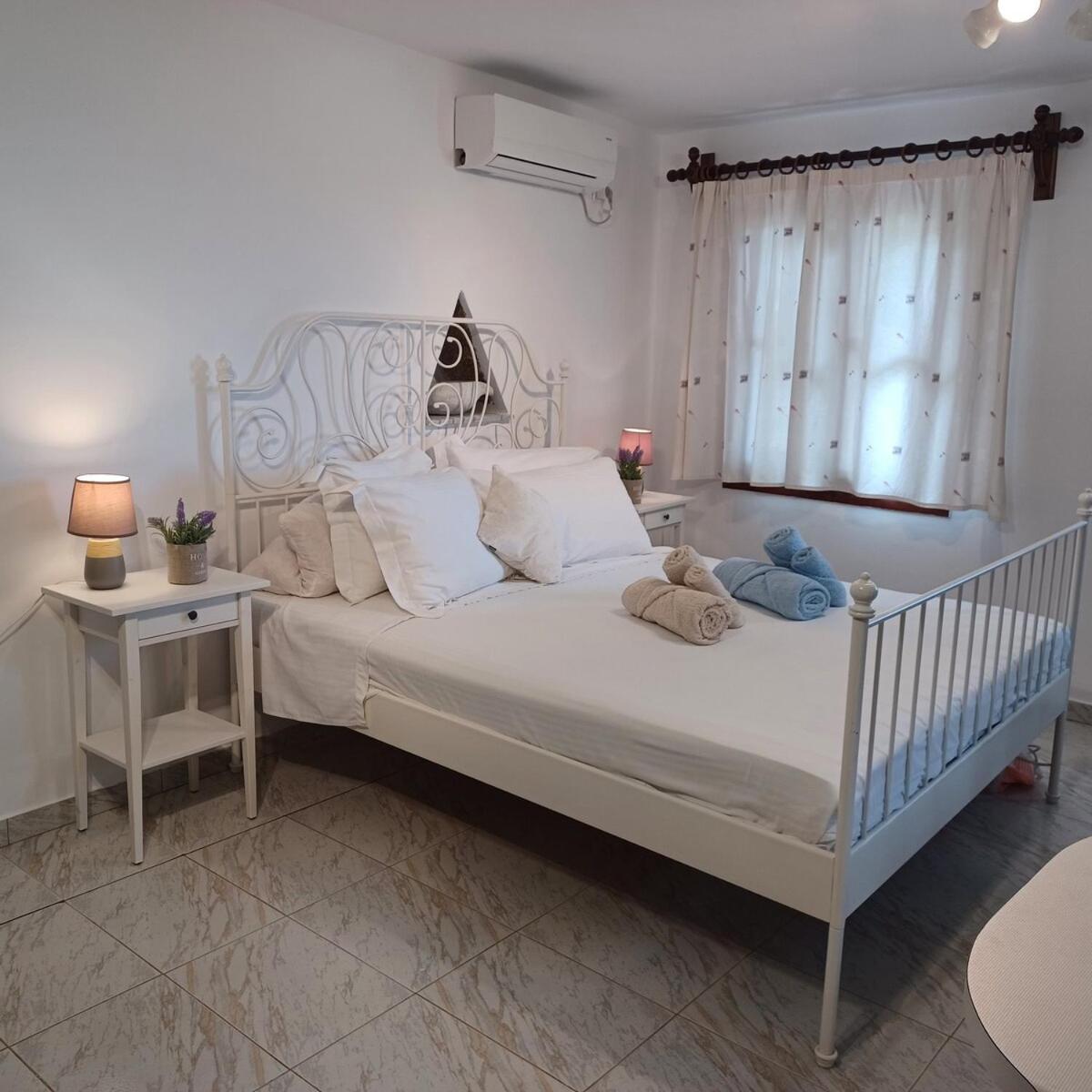 Grandpa Simos' Traditional Guest House Agios Romanos 外观 照片