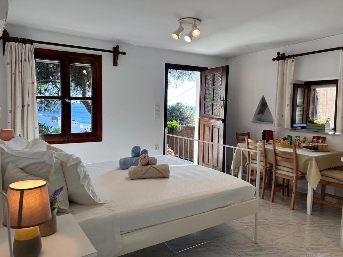 Grandpa Simos' Traditional Guest House Agios Romanos 外观 照片
